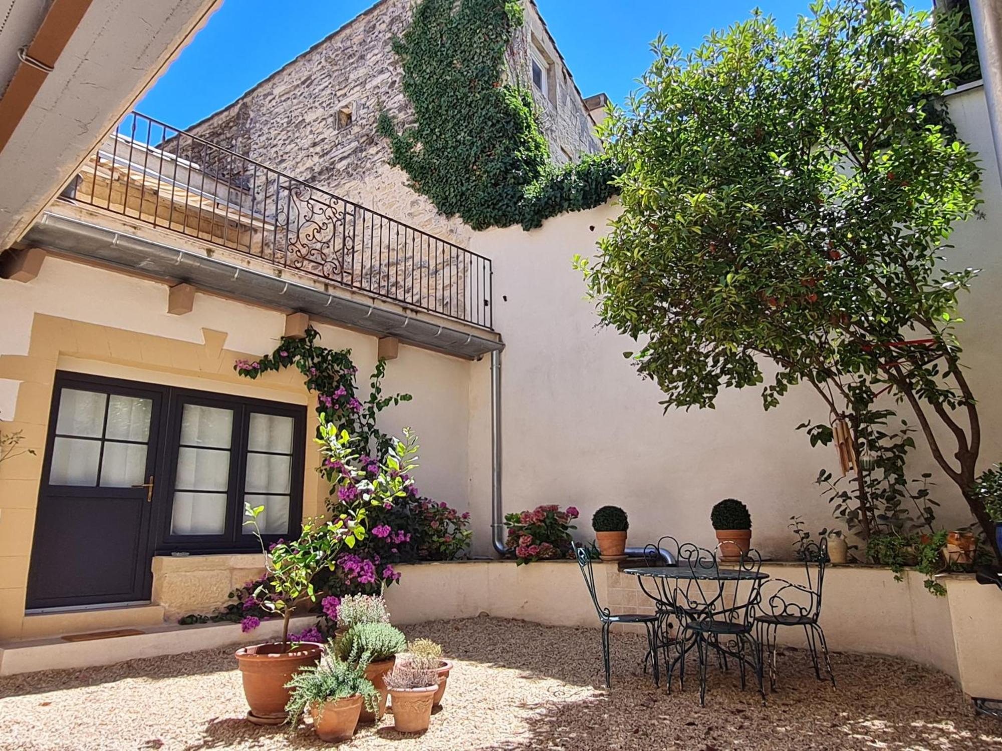 Les Songes D'Augustine Apartamento Aigues-Vives  Exterior foto